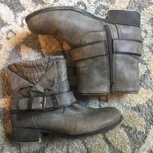 Size 7 ankle boots
